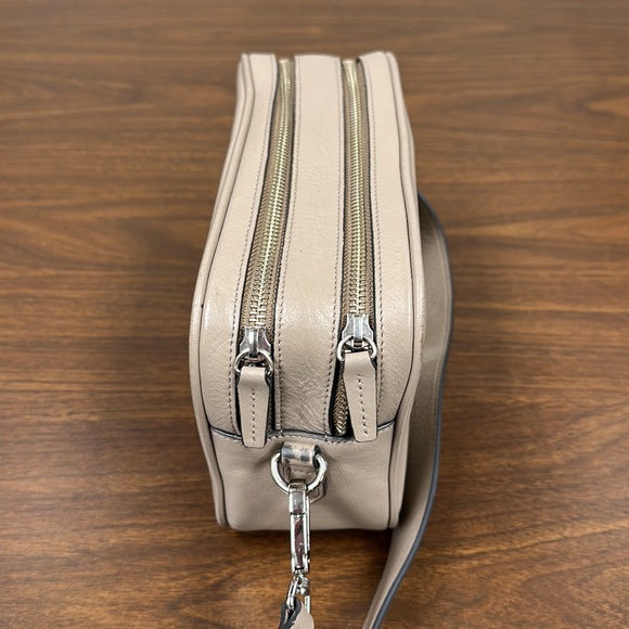 Leatherology Meadow Double Zip Hand Painted Monogrammed “MAH” Camera Bag - Picture 5 of 16